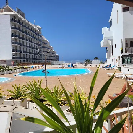 Apartment Parque Royale 1 *
